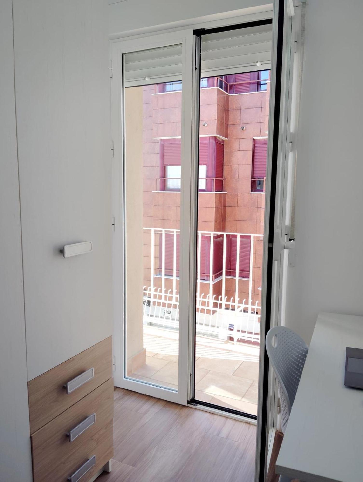 Piso Compartido Cerca Corteingles ハエン エクステリア 写真